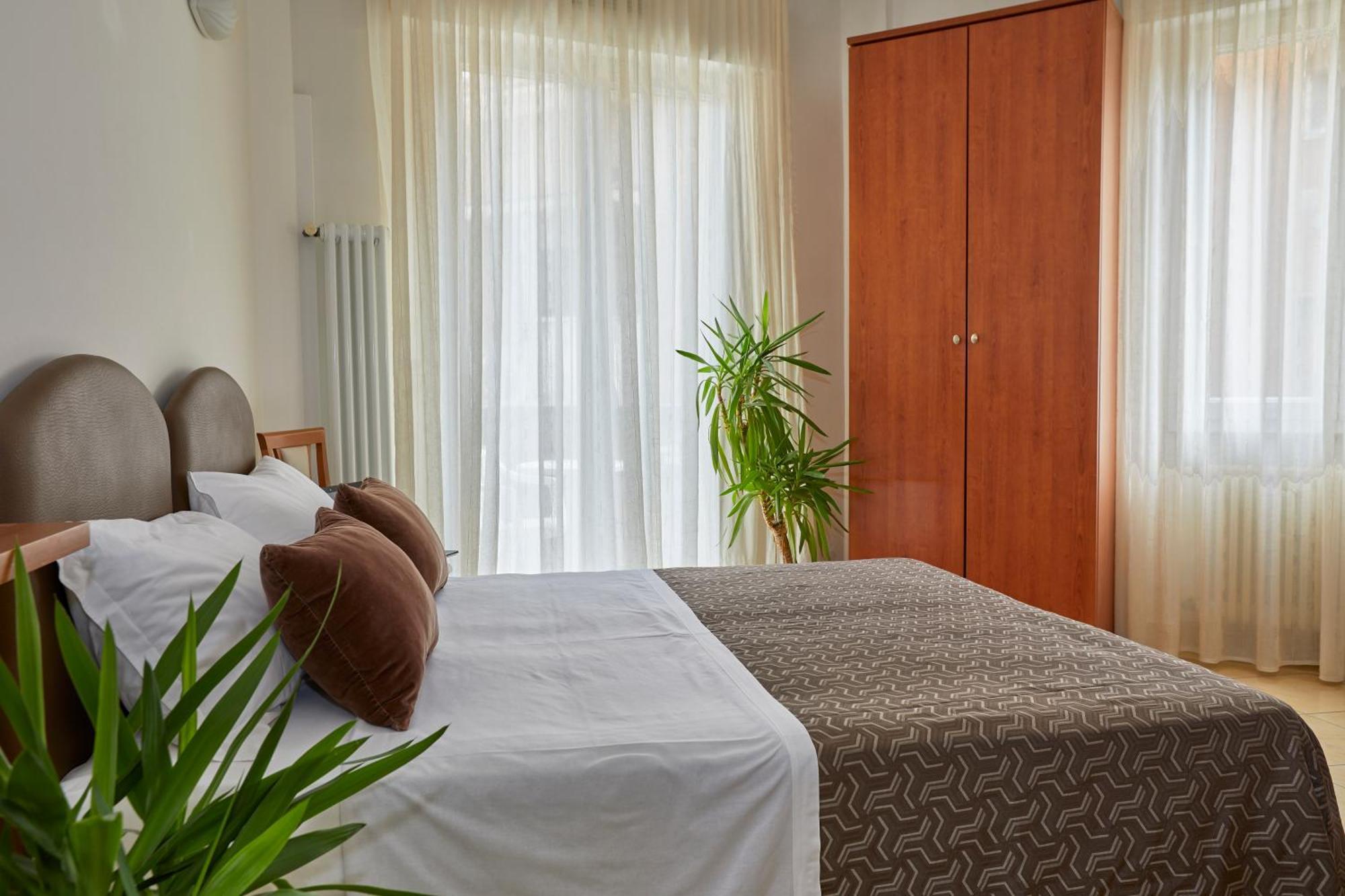 Residence Fellini Ρίμινι Εξωτερικό φωτογραφία