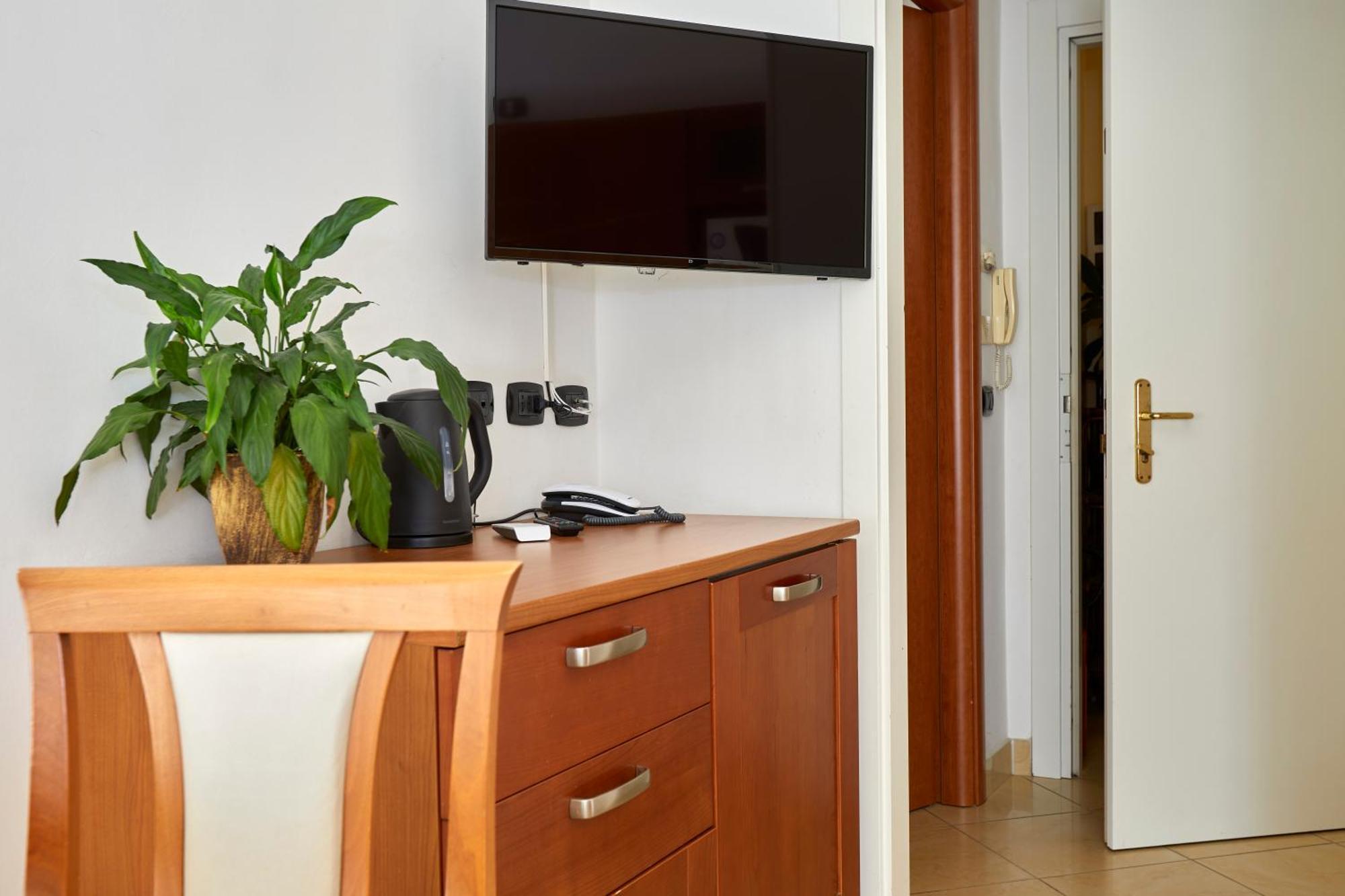 Residence Fellini Ρίμινι Εξωτερικό φωτογραφία