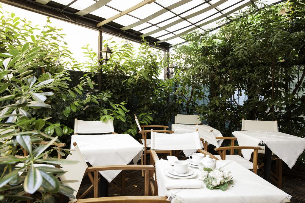 Residence Fellini Ρίμινι Εξωτερικό φωτογραφία